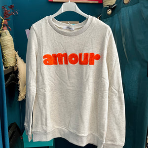 Sweat Amour is French